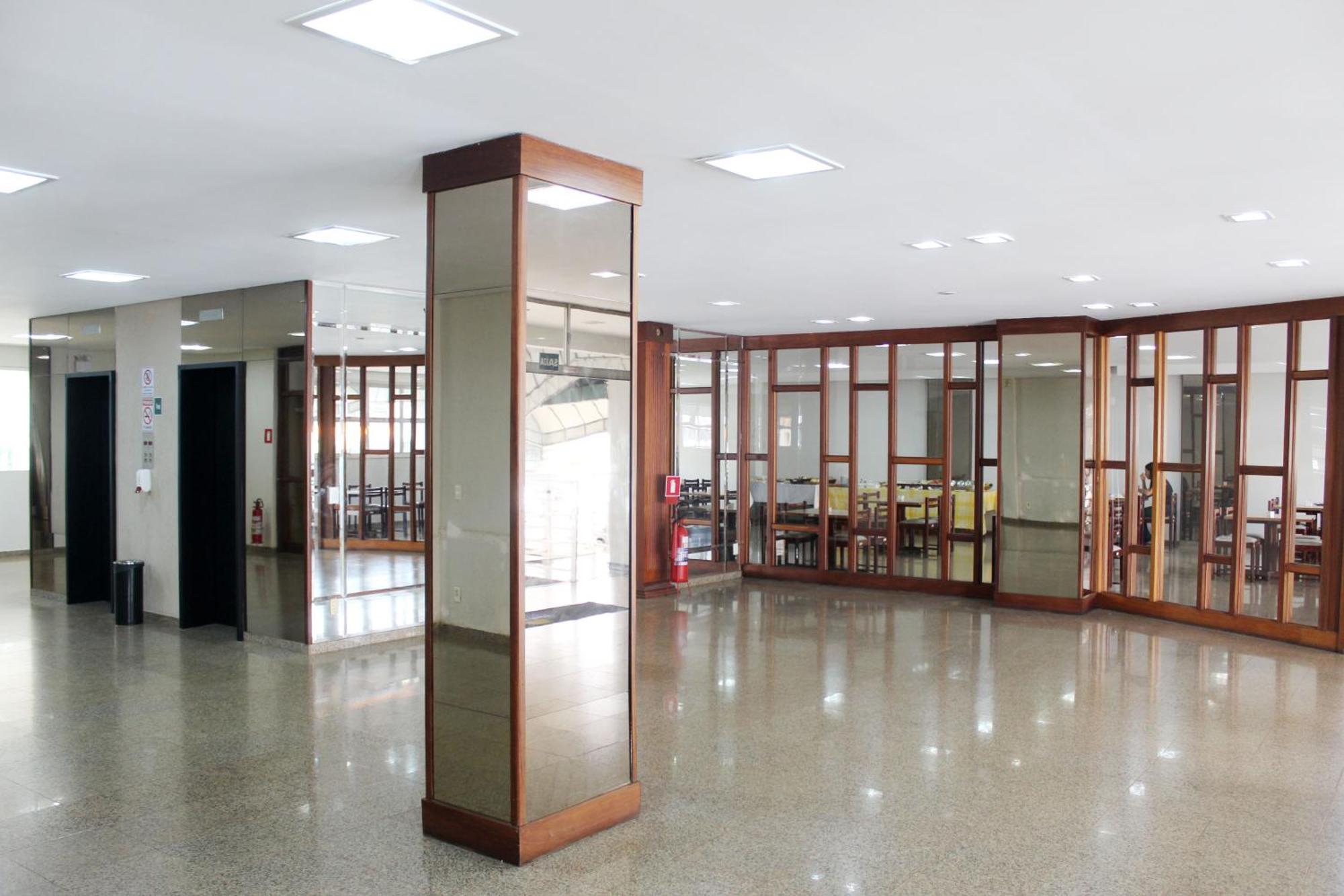 Days Inn By Wyndham Uberlândia Zewnętrze zdjęcie